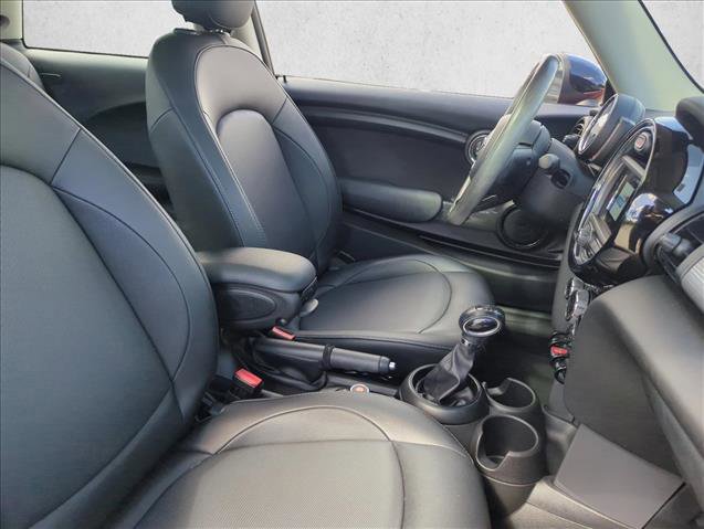 Used 2019 MINI Cooper 2-Door Hardtop w/ Storage Package image 24
