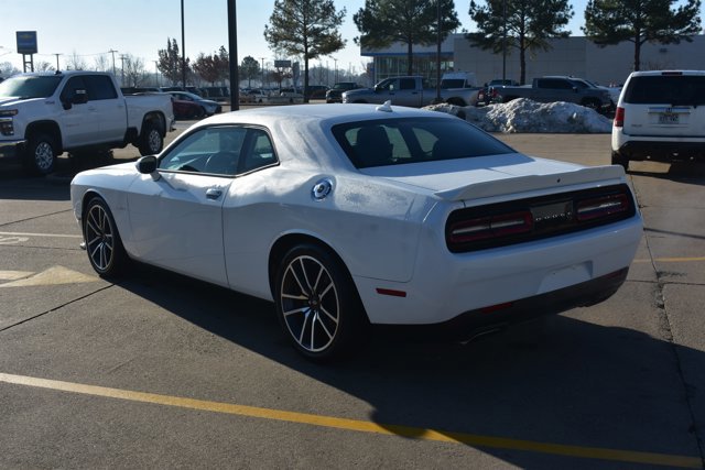 Used 2022 Dodge Challenger R/T w/ Plus Package image 7
