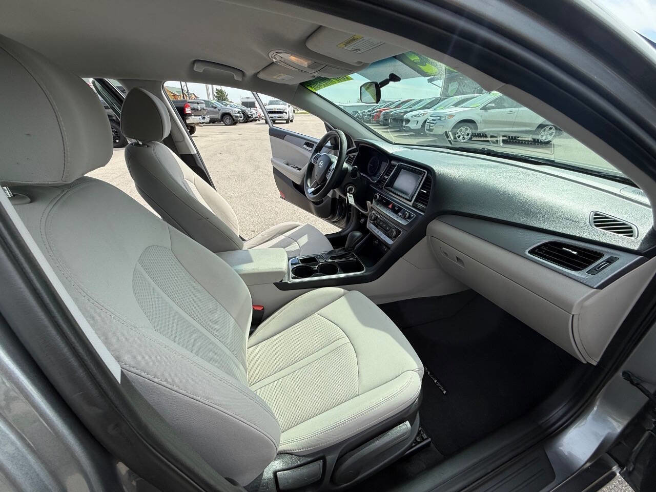 Used 2019 Hyundai Sonata SE FWD image 13