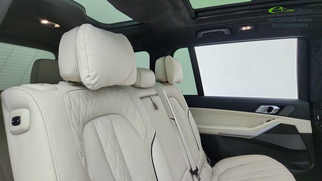 Used 2026 BMW X7 M60i AWD/4WD image 24