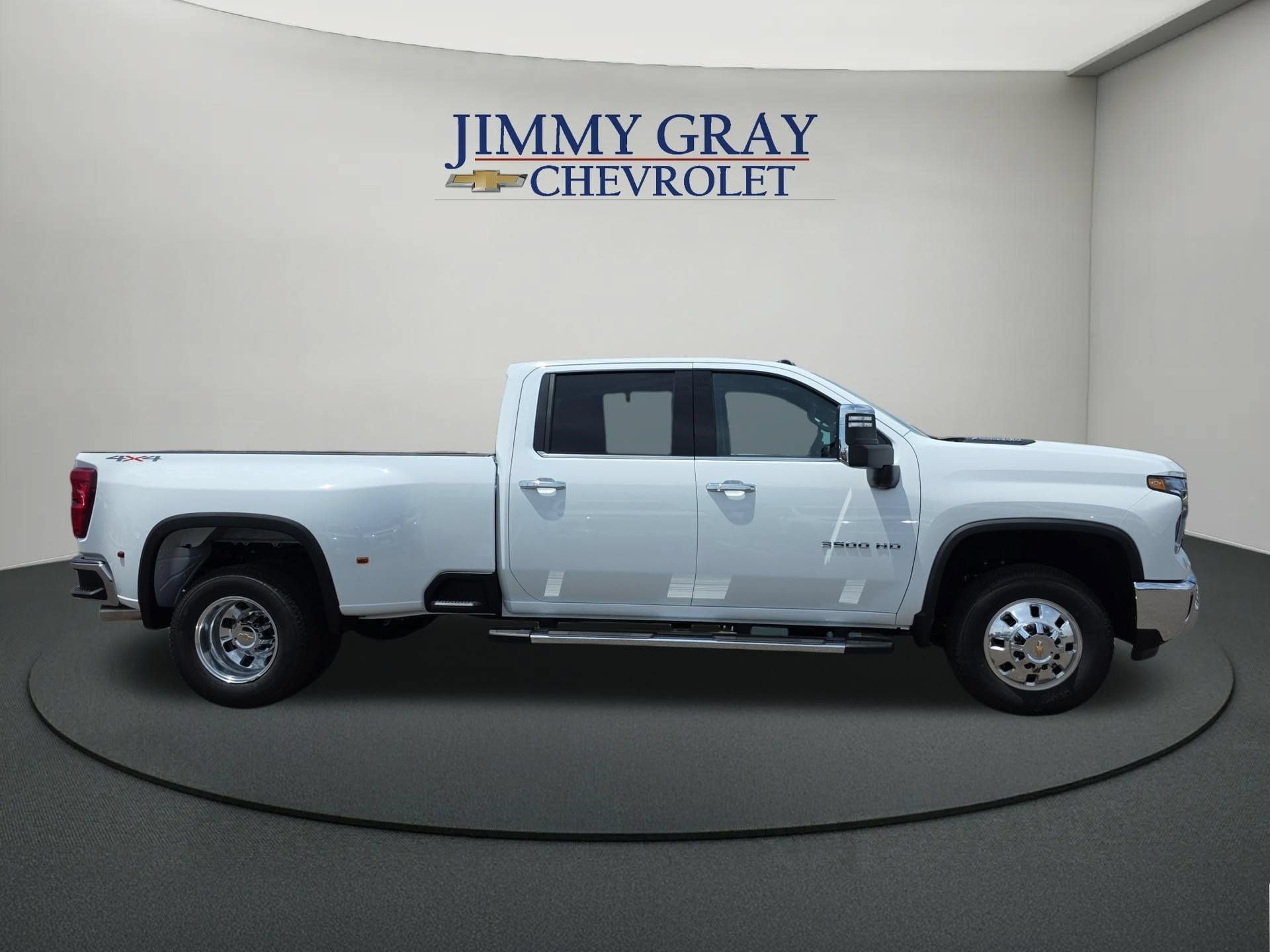 New 2026 Chevrolet Silverado 3500 LTZ w/ LTZ Convenience Package AWD/4WD image 6