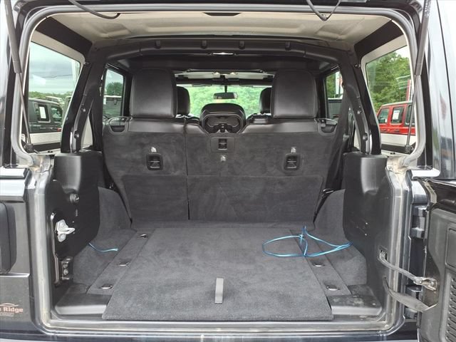 Used 2020 Jeep Wrangler Unlimited Sahara AWD/4WD image 8