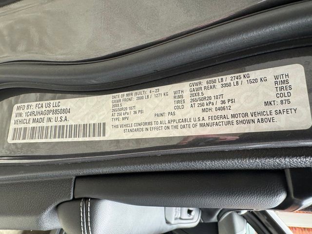 Used 2023 Jeep Grand Cherokee Altitude image 30