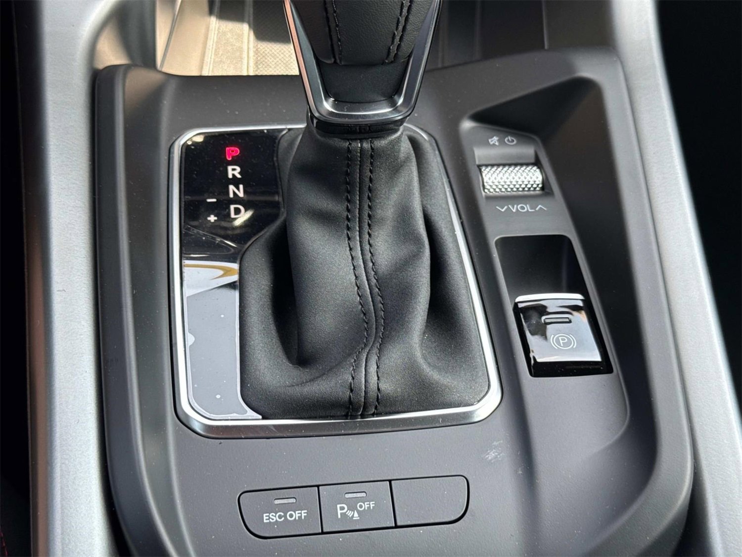 New 2025 Dodge Hornet GT image 31