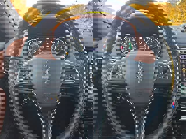 Used 2022 Maserati Levante GT image 22