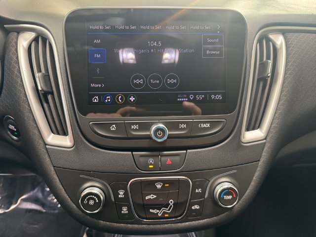 Used 2021 Chevrolet Malibu LS w/ Driver Confidence Package FWD image 3