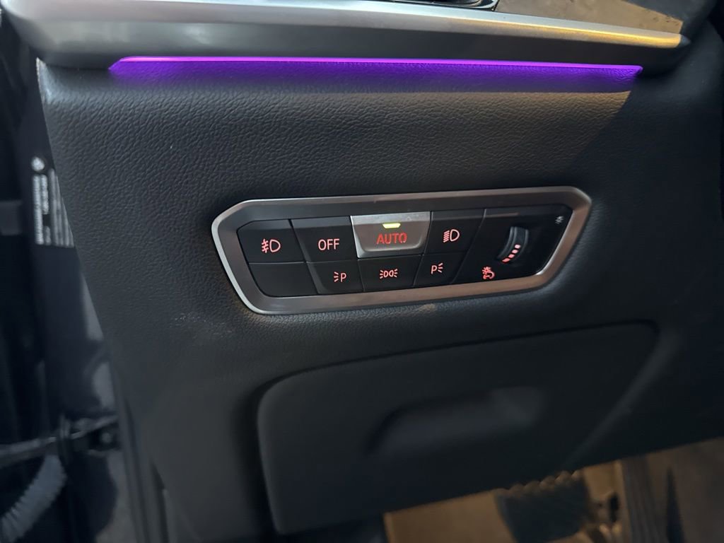 Used 2022 BMW X7 xDrive40i w/ Executive Package image 22