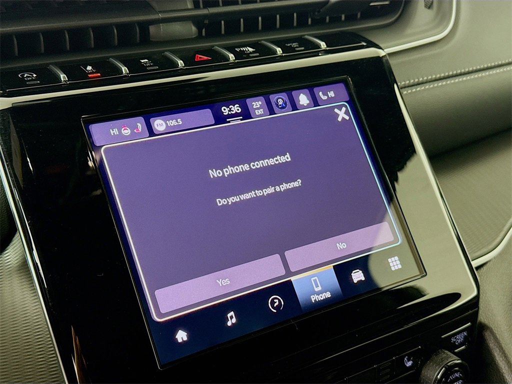 New 2025 Jeep Grand Cherokee Altitude image 16