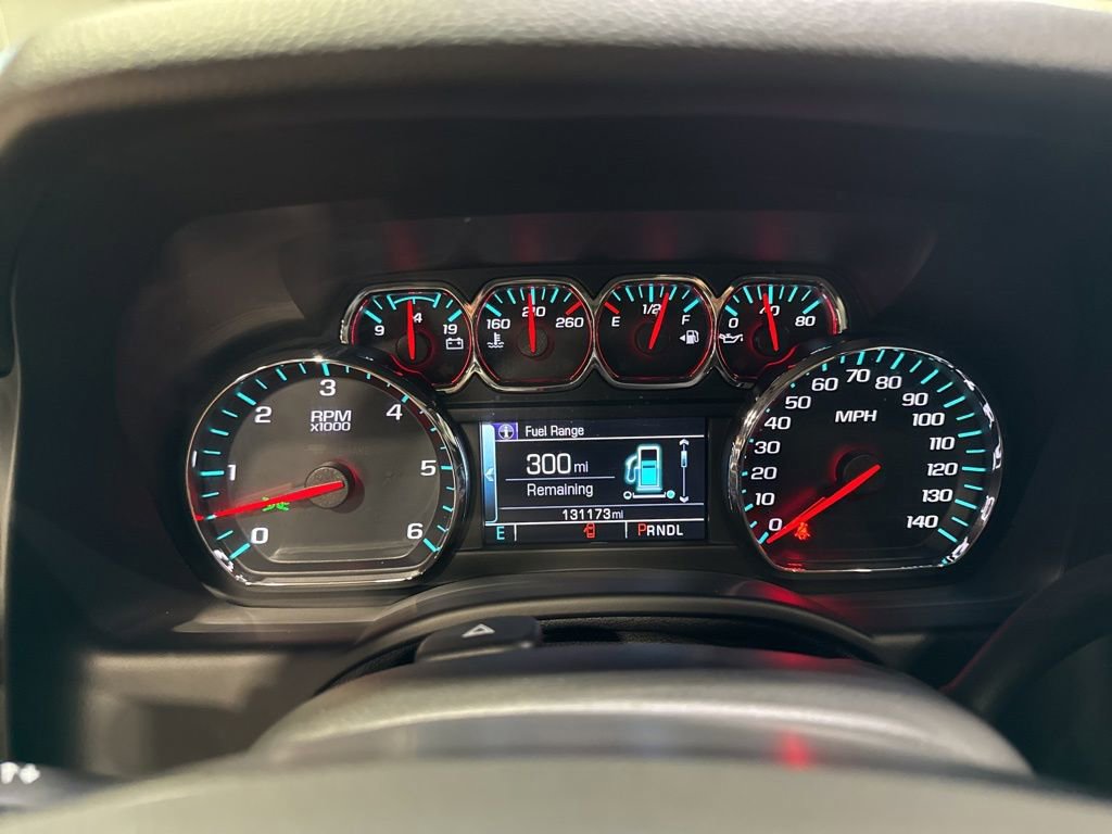 Used 2018 Chevrolet Suburban Premier AWD/4WD image 14
