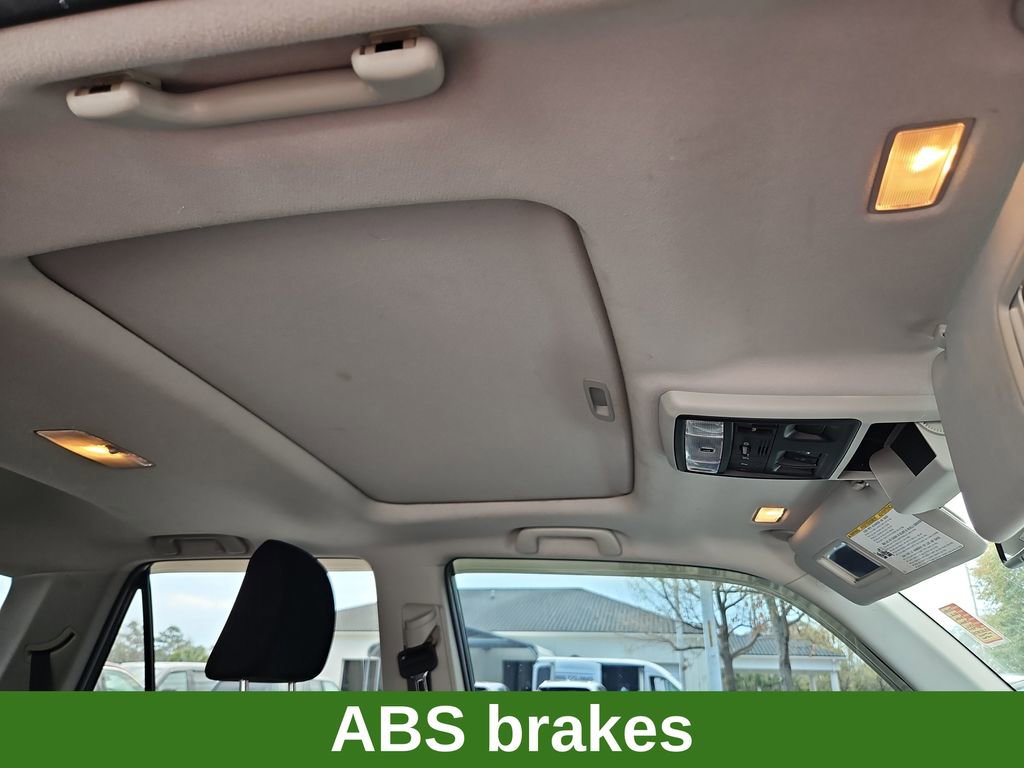 Used 2013 Toyota 4Runner SR5 w/ Convenience Pkg image 9