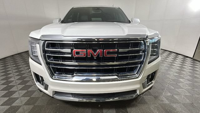 Used 2023 GMC Yukon SLT w/ SLT Luxury Package AWD/4WD image 7