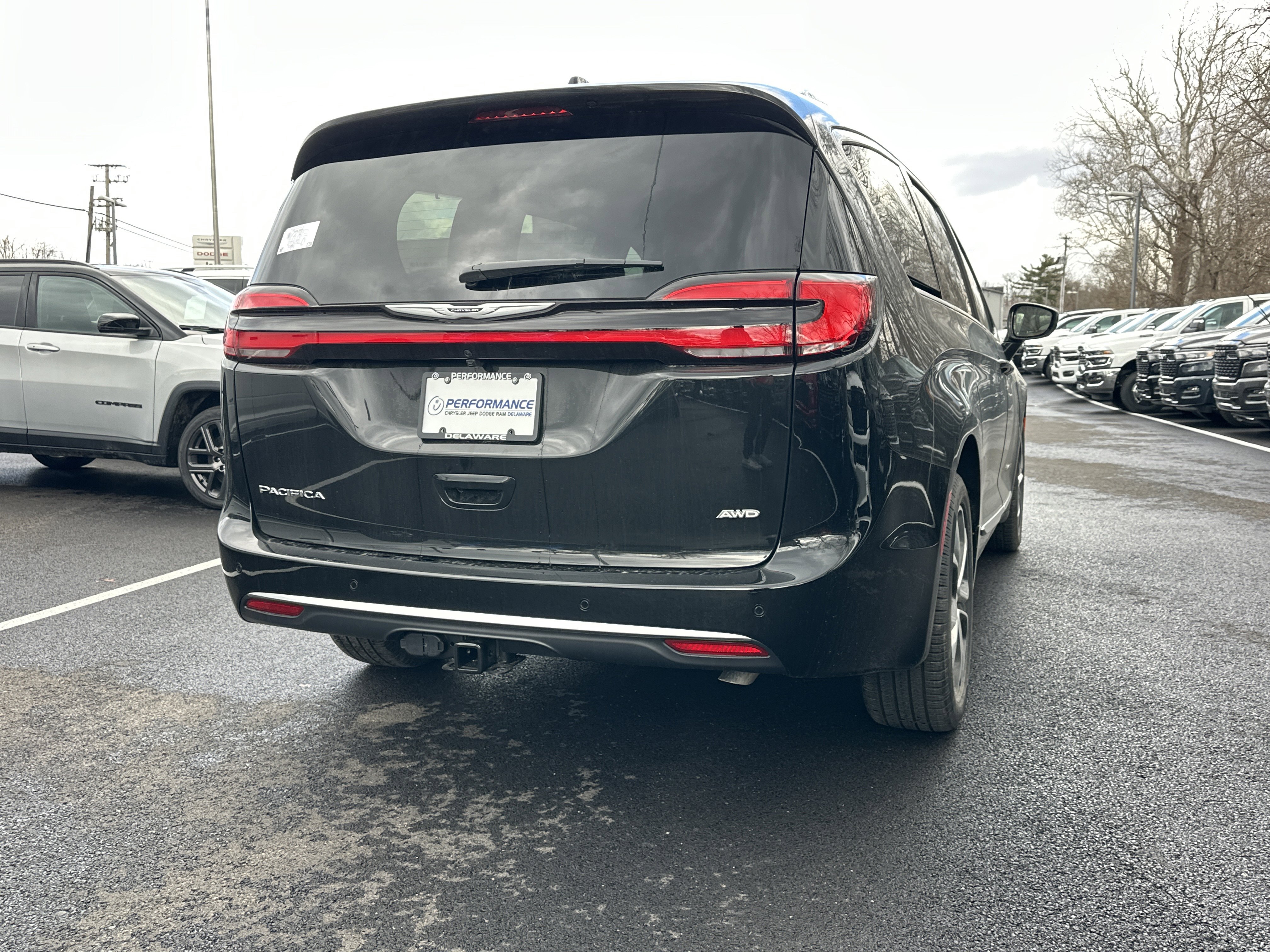 New 2026 Chrysler Pacifica Pinnacle image 18