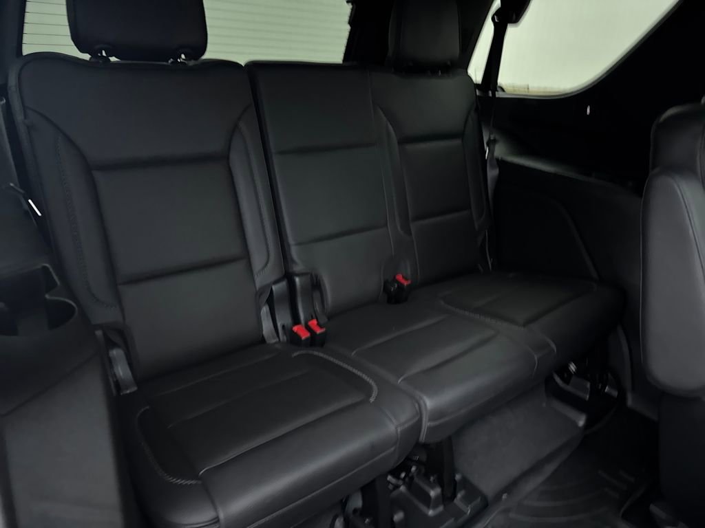 Used 2021 GMC Yukon Denali w/ Denali Premium Package image 14