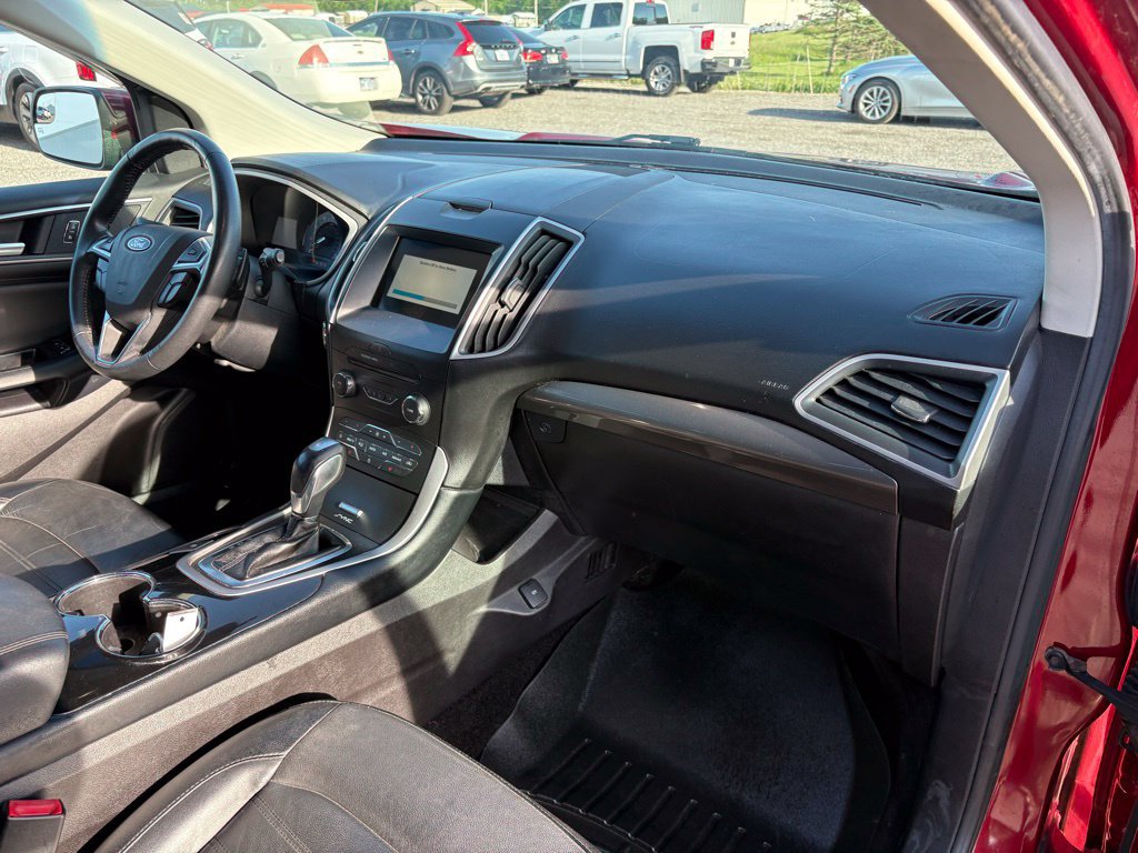 Used 2017 Ford Edge SEL w/ Equipment Group 201A AWD/4WD image 18