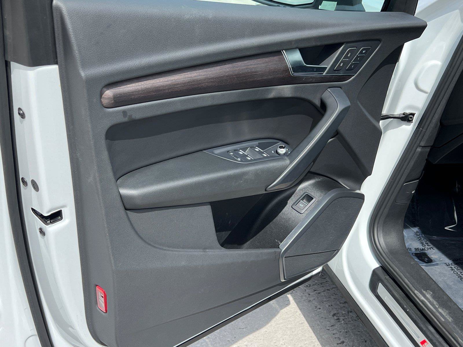 Used 2022 Audi Q5 2.0T Premium AWD/4WD image 10