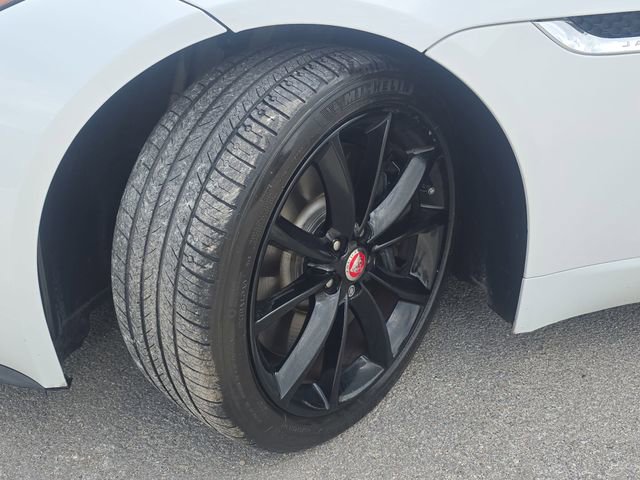 Used 2017 Jaguar F-TYPE S image 31