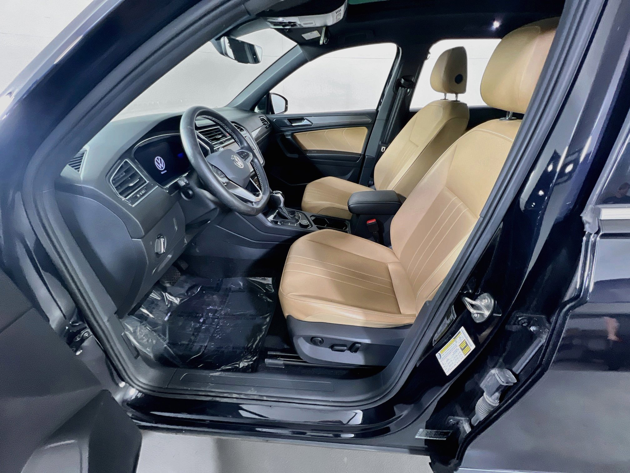 Used 2022 Volkswagen Tiguan SE AWD/4WD image 20