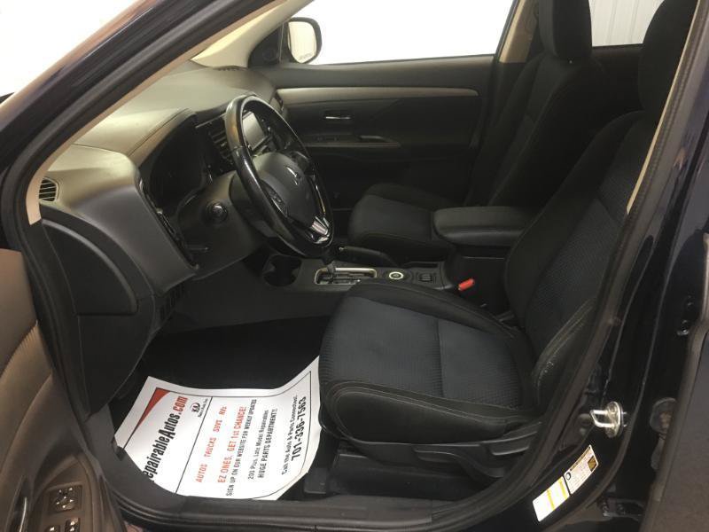 Used 2016 Mitsubishi Outlander SE AWD/4WD image 9