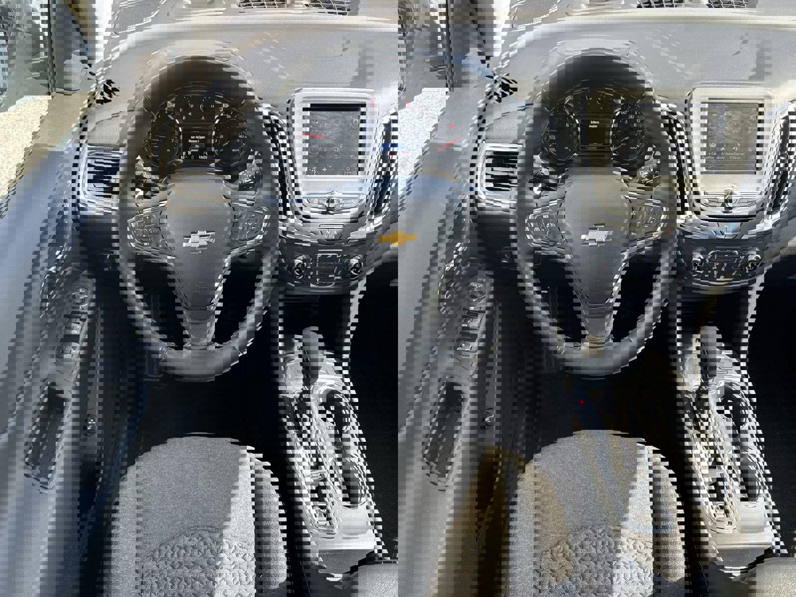 Used 2024 Chevrolet Equinox LT image 28