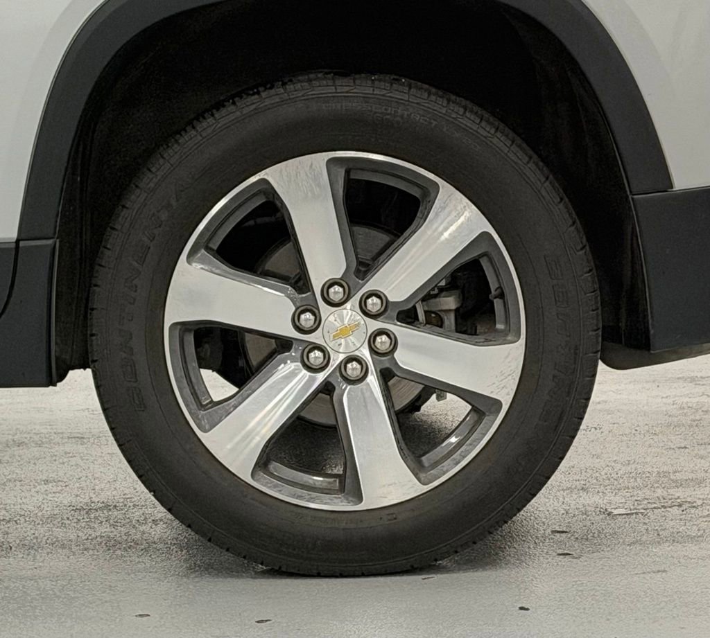 Used 2018 Chevrolet Traverse LT FWD image 8