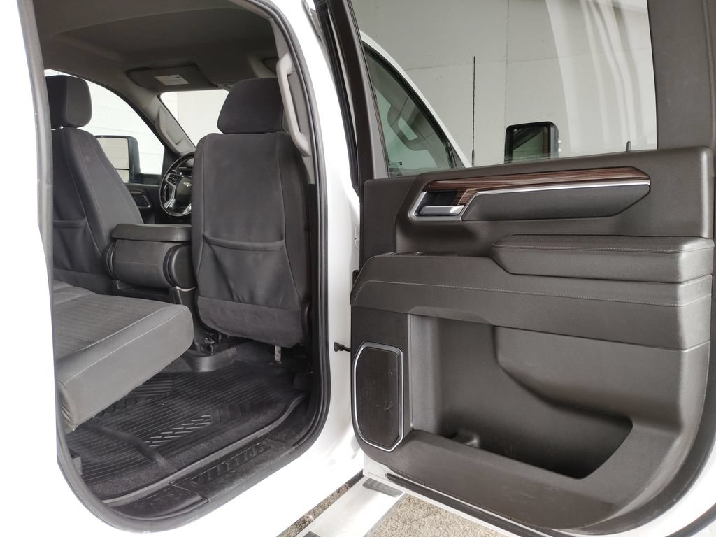 Used 2025 Chevrolet Silverado 2500 LT AWD/4WD image 16