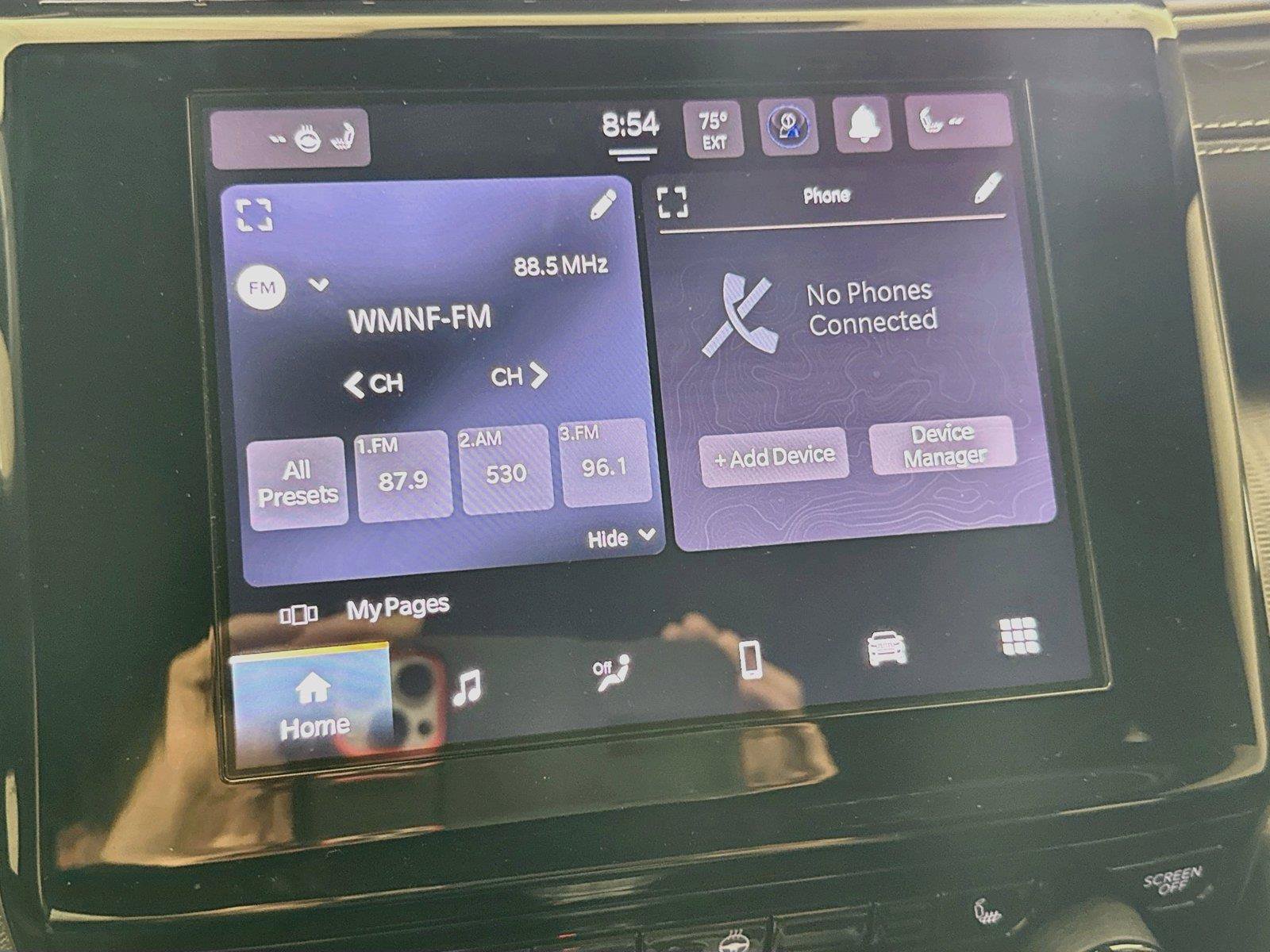 Used 2023 Jeep Grand Cherokee Altitude RWD image 18
