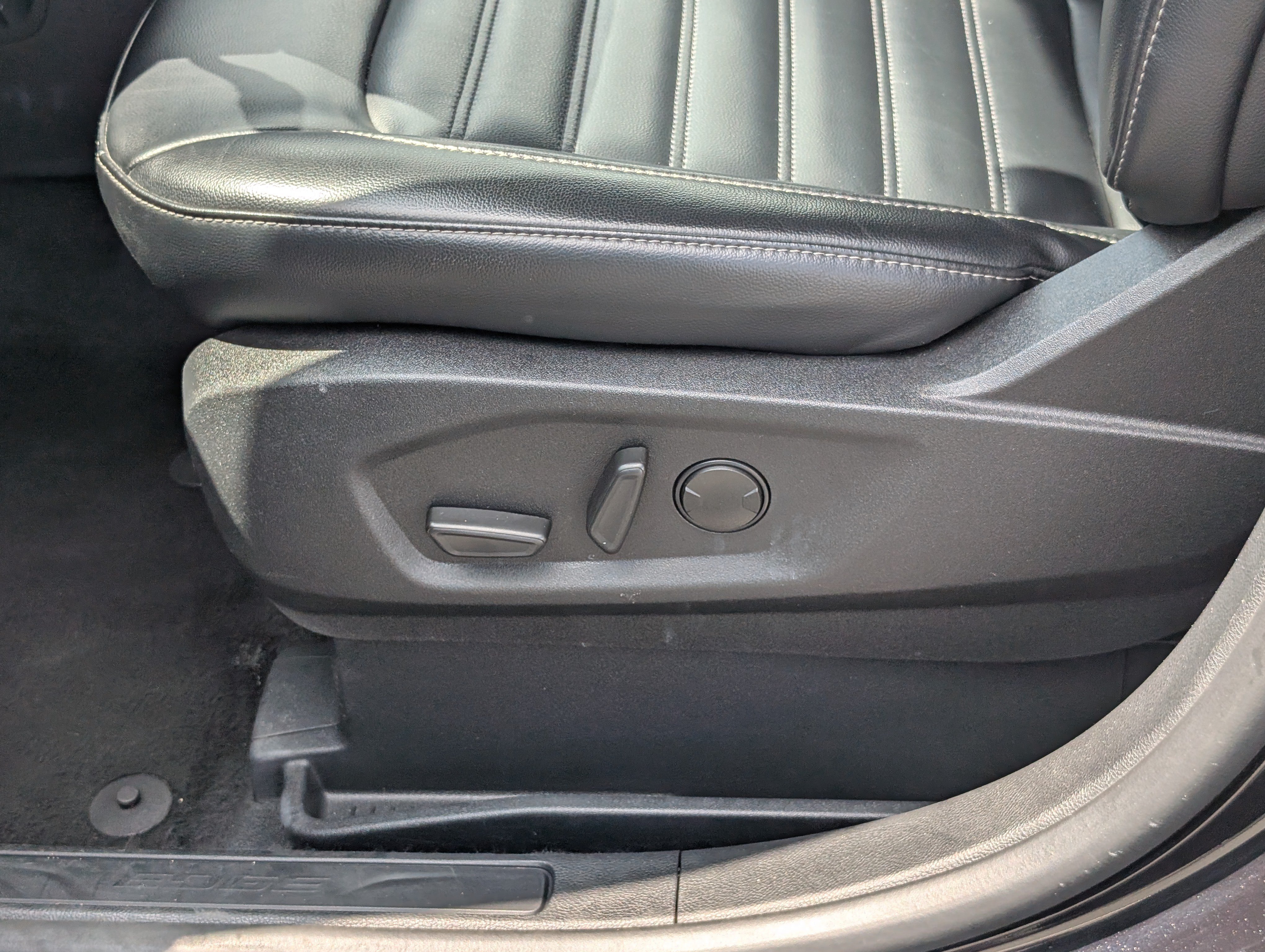 Certified 2024 Ford Edge SEL AWD/4WD image 18
