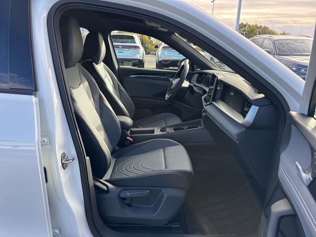 New 2026 Volkswagen Tiguan SE R-Line image 9