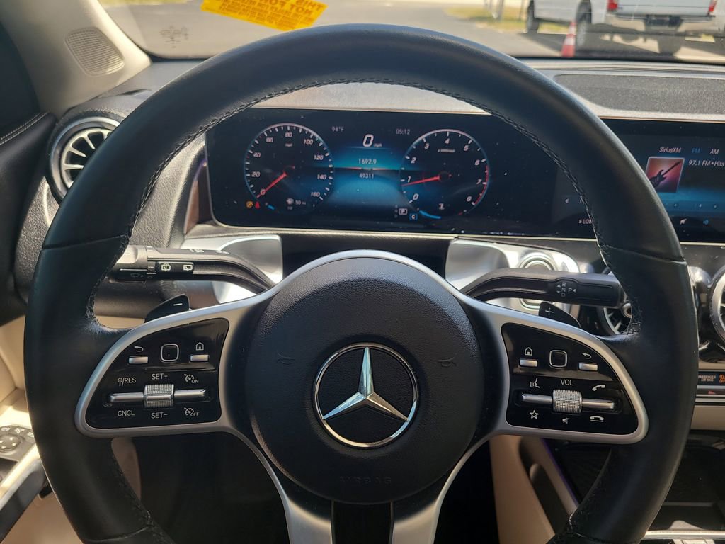 Used 2021 Mercedes-Benz GLB 250 image 25