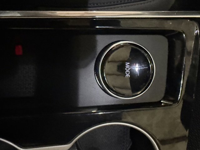 Used 2026 Chevrolet Equinox LT w/ Convenience Package II image 19