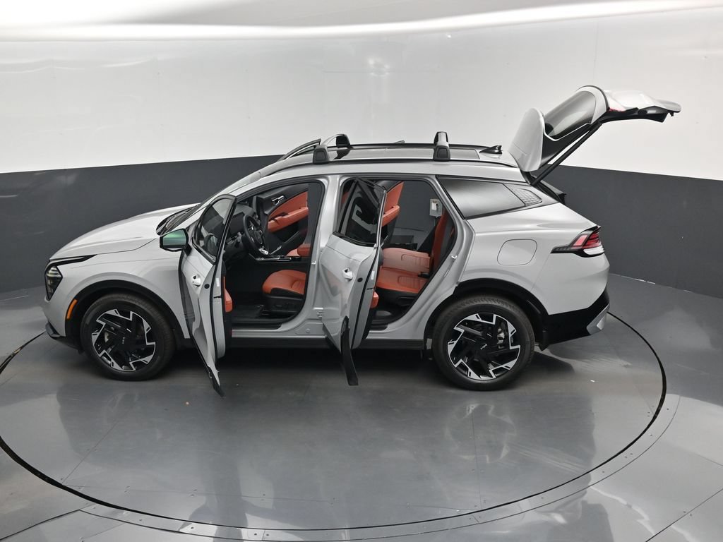 Certified 2025 Kia Sportage SX AWD/4WD image 17