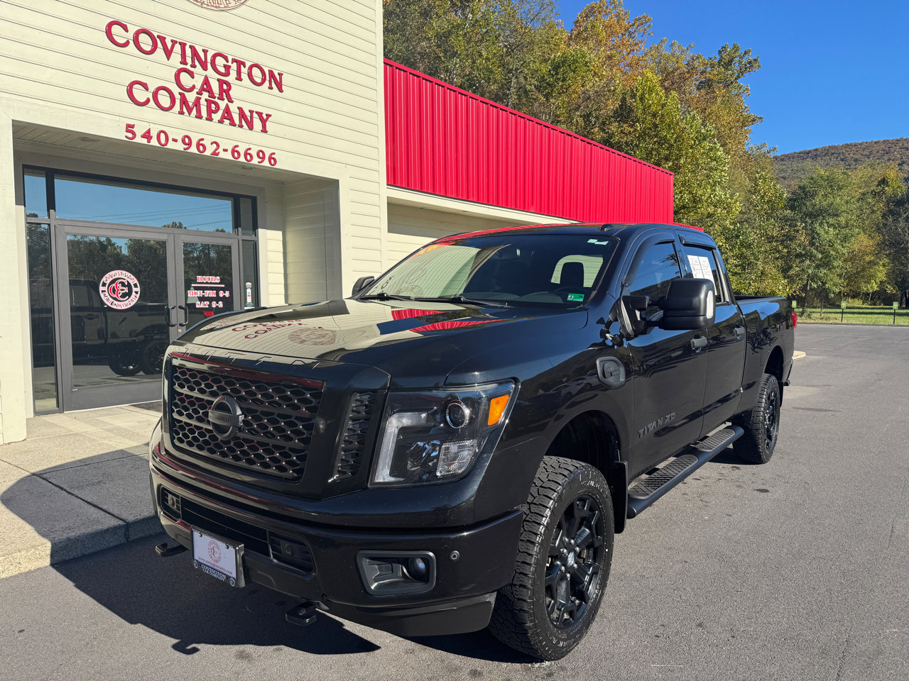 Used 2018 Nissan Titan SV w/ SV Convenience Package