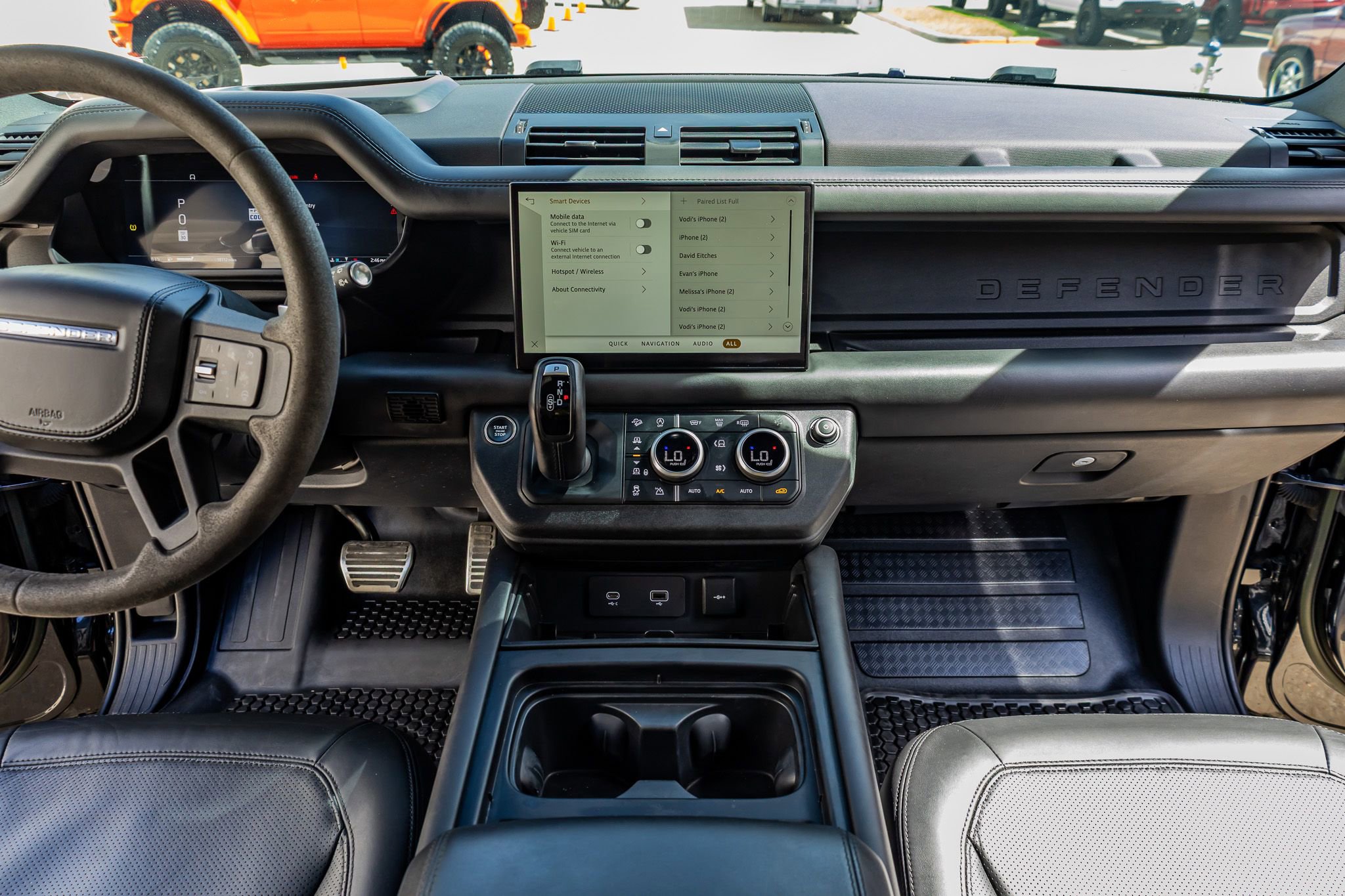 Used 2023 Land Rover Defender 110 V8 image 22