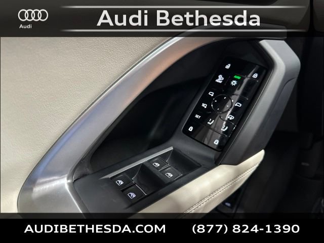 Certified 2025 Audi Q5 Prestige AWD/4WD image 15