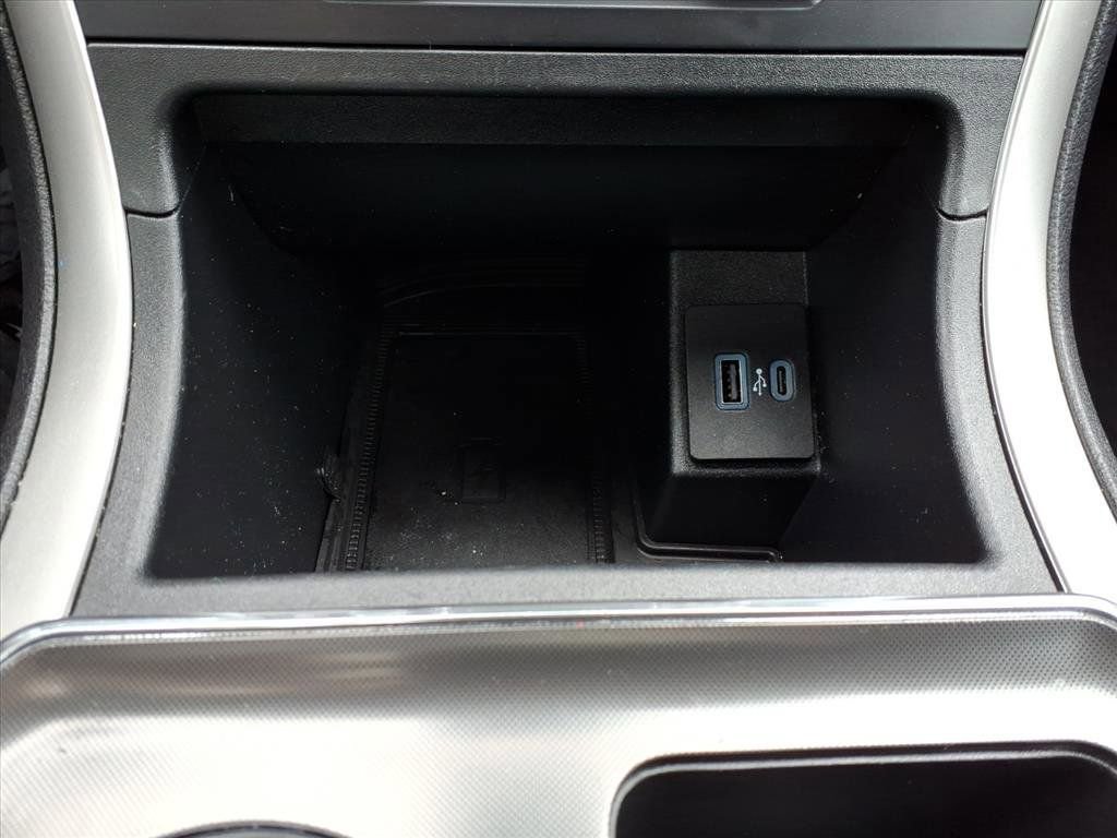 Used 2024 Ford Edge ST-Line image 16