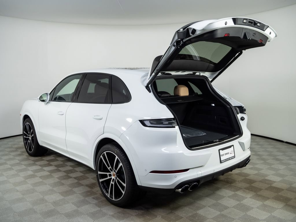 New 2026 Porsche Cayenne AWD/4WD image 32