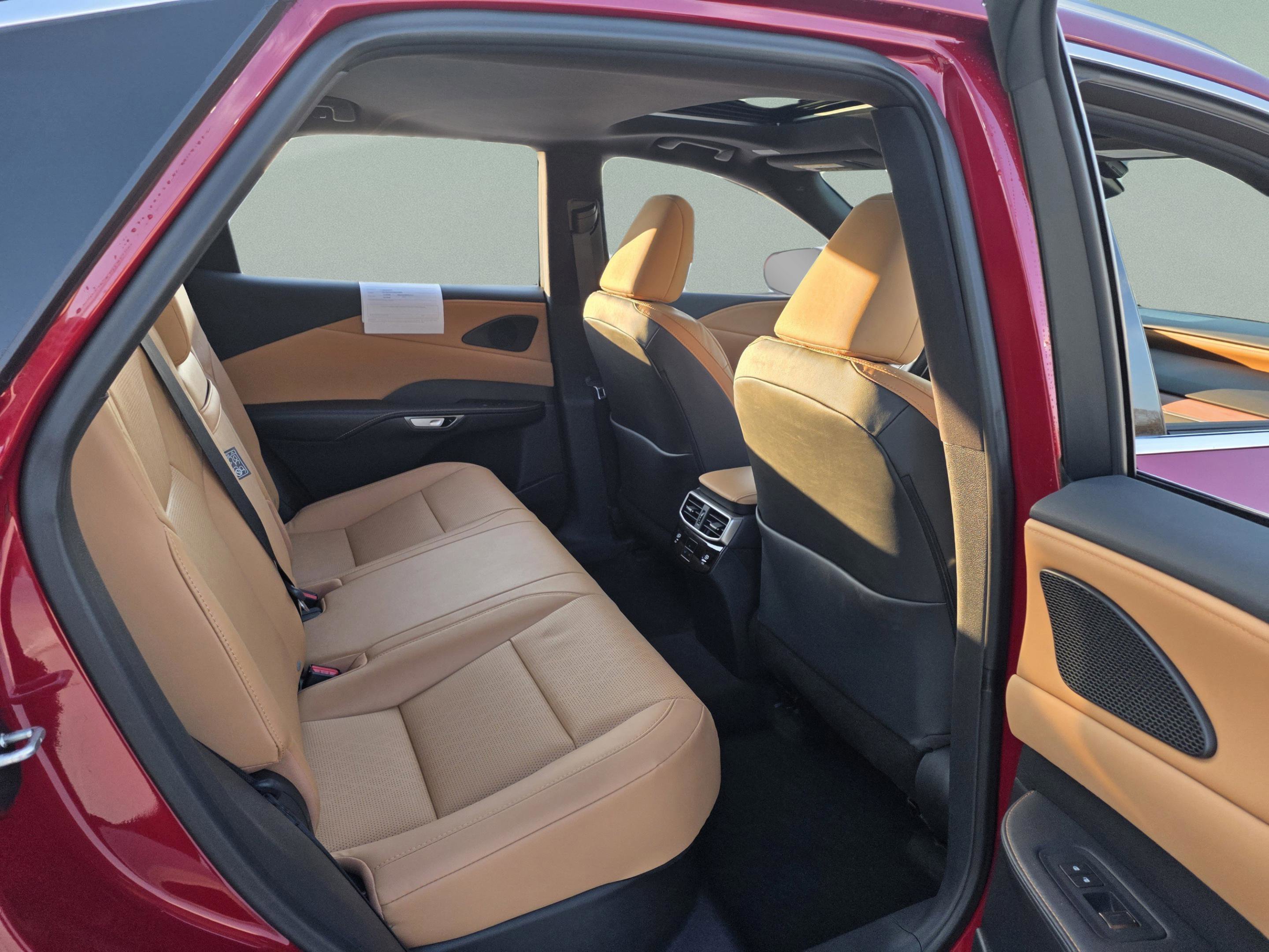 Certified 2024 Lexus RX 350 Premium Plus w/ Convenience Package image 23