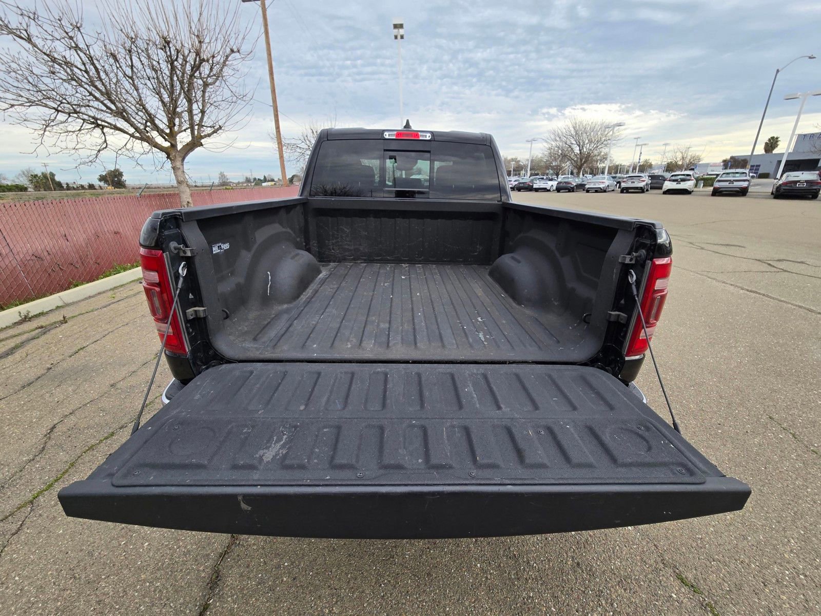 Used 2023 RAM 1500 Limited image 9