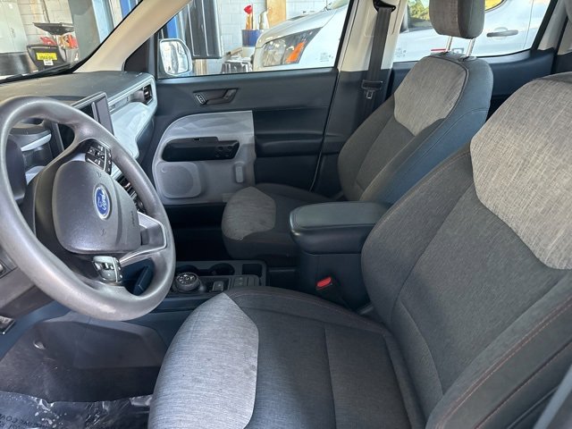 Used 2023 Ford Maverick XLT image 2