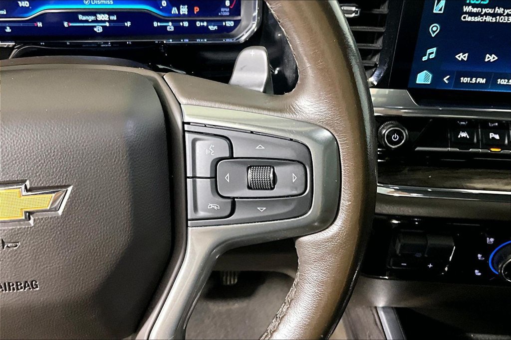 Used 2023 Chevrolet Silverado 1500 LTZ w/ LTZ Convenience Package II AWD/4WD image 15