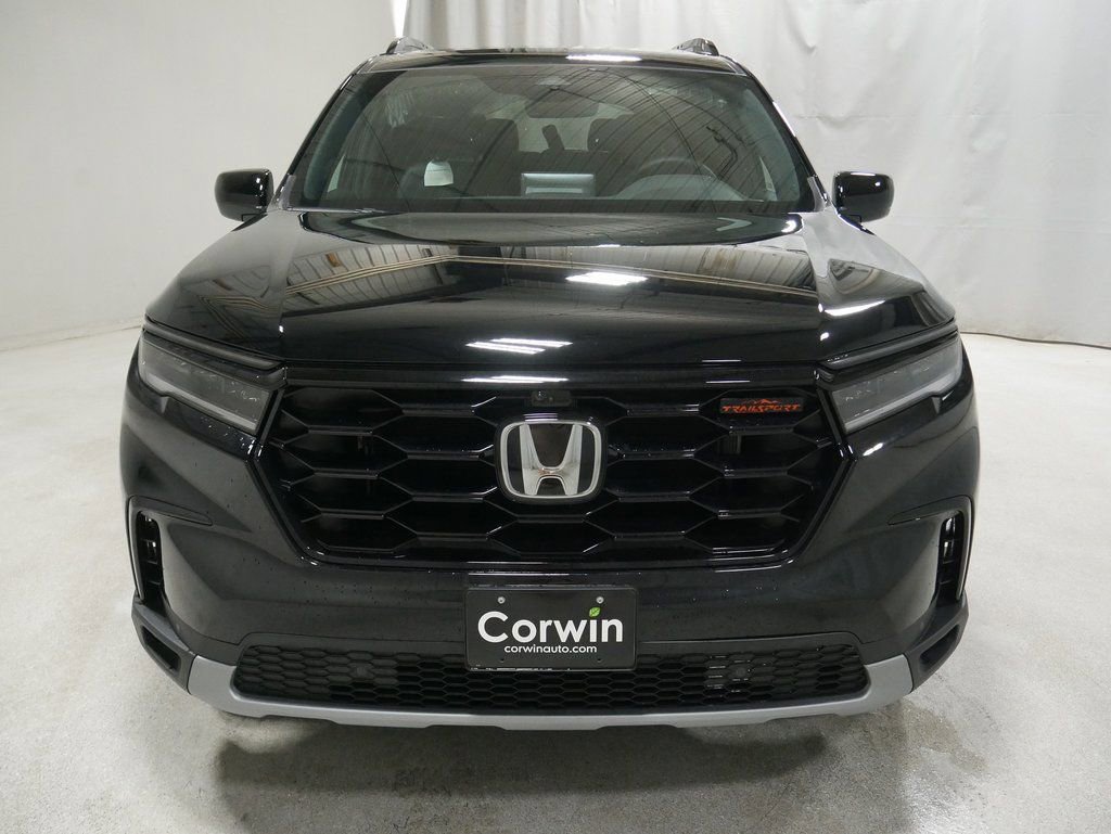 New 2025 Honda Pilot TrailSport image 2