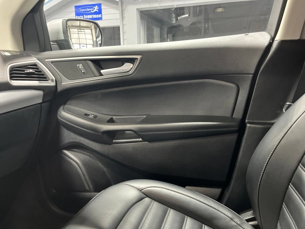 Used 2021 Ford Edge SEL FWD image 18
