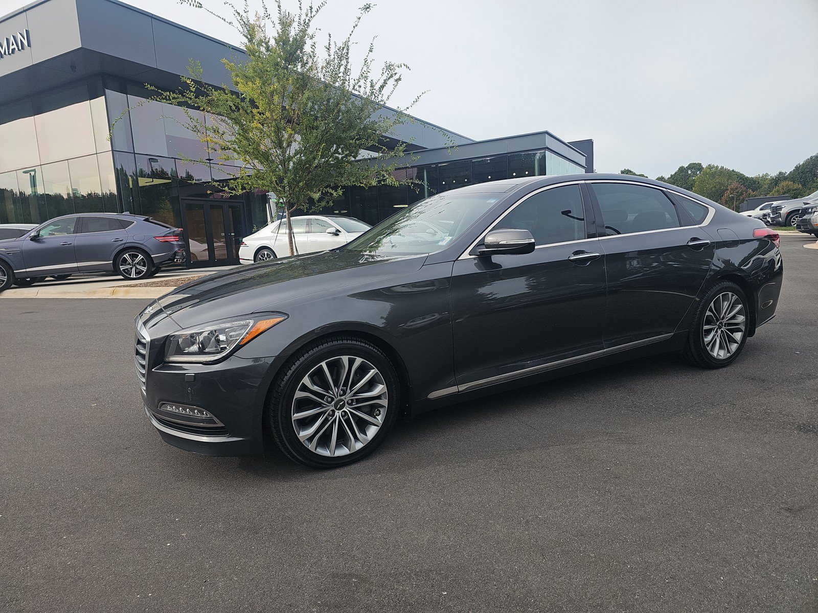 Used 2017 Genesis G80 3.8 w/ Option Group 02