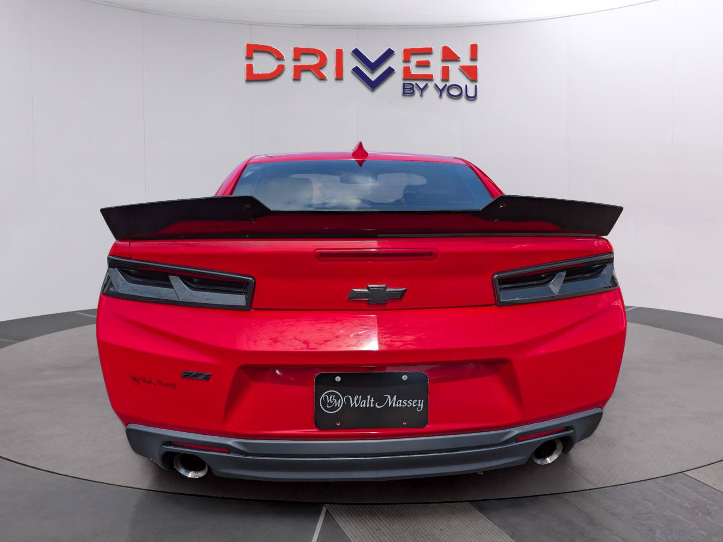 Used 2017 Chevrolet Camaro SS RWD image 6