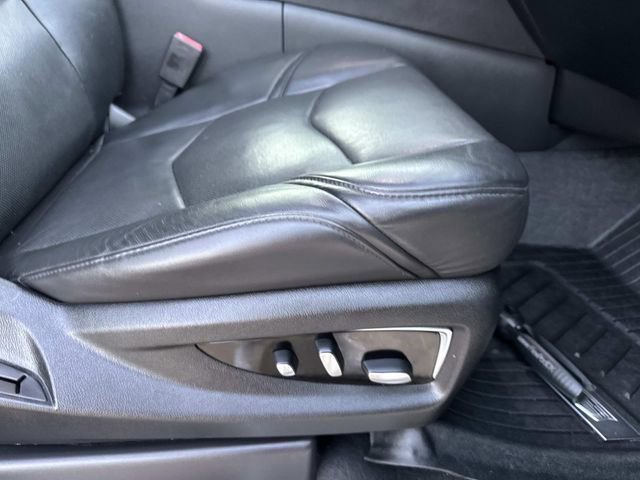 Used 2019 Cadillac Escalade ESV Premium Luxury w/ LPO, Radiant Package image 12