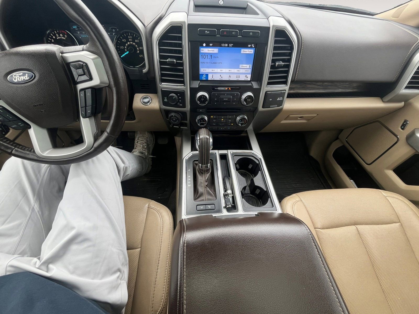 Used 2018 Ford F150 Lariat w/ Equipment Group 502A Luxury image 10