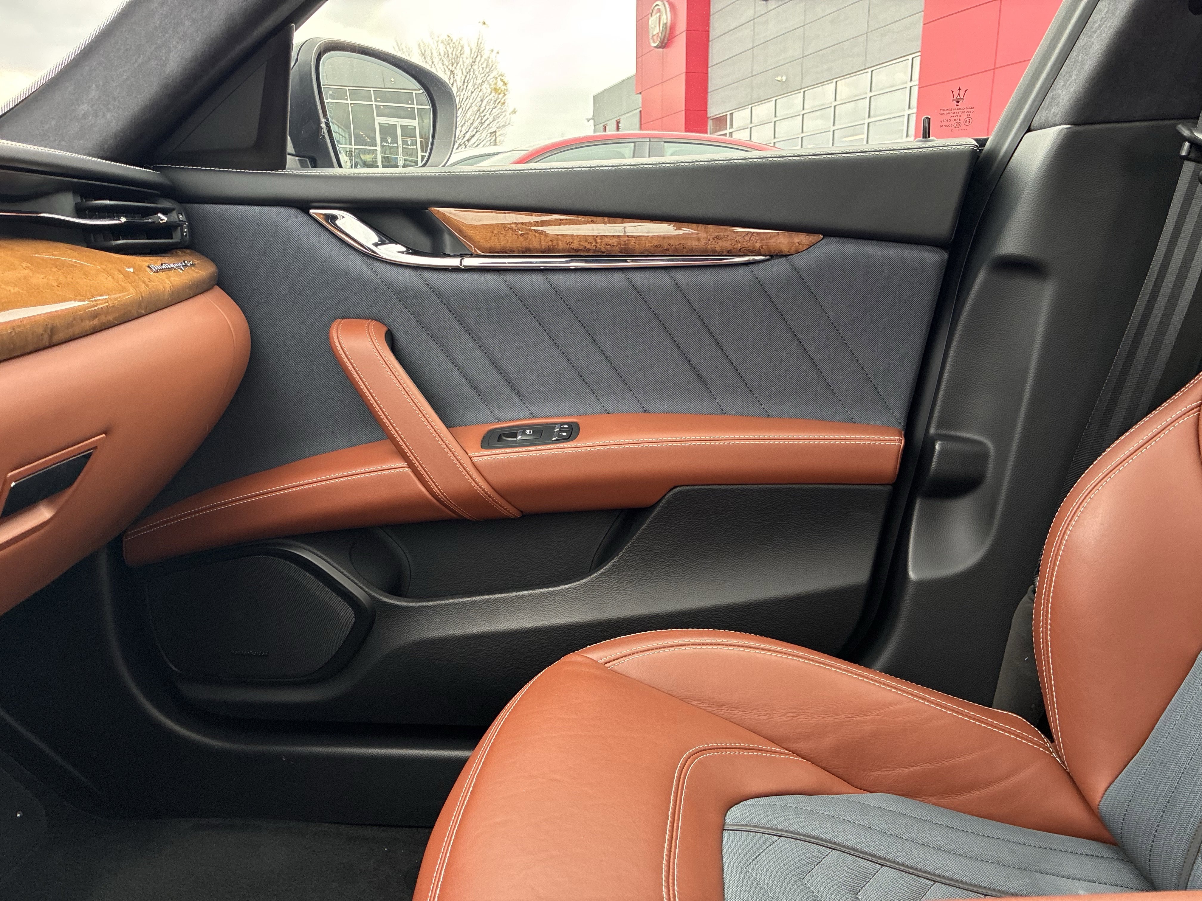 Used 2021 Maserati Quattroporte S GranLusso image 24