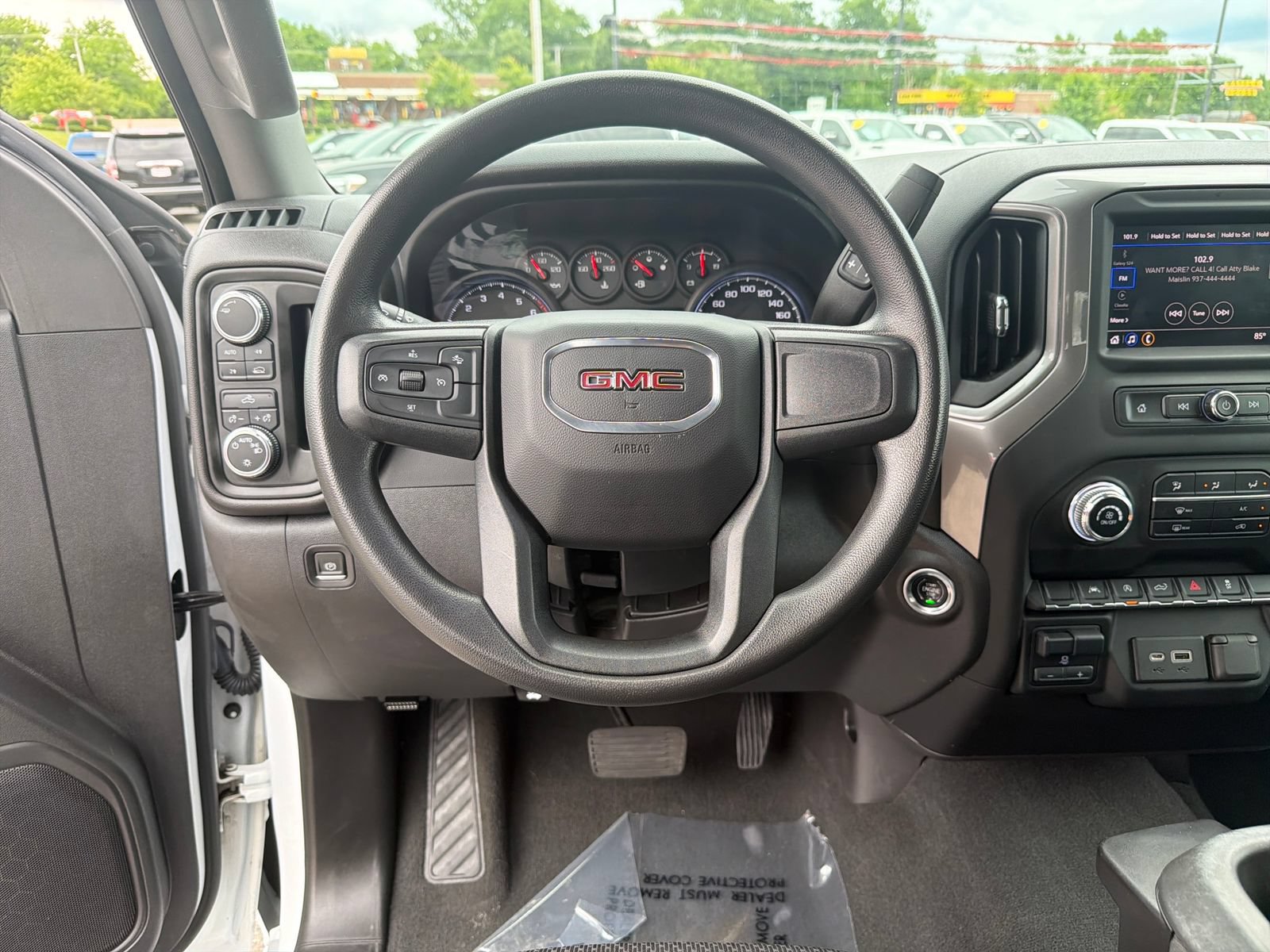 Used 2023 GMC Sierra 1500 Pro w/ Pro Value Package AWD/4WD image 14