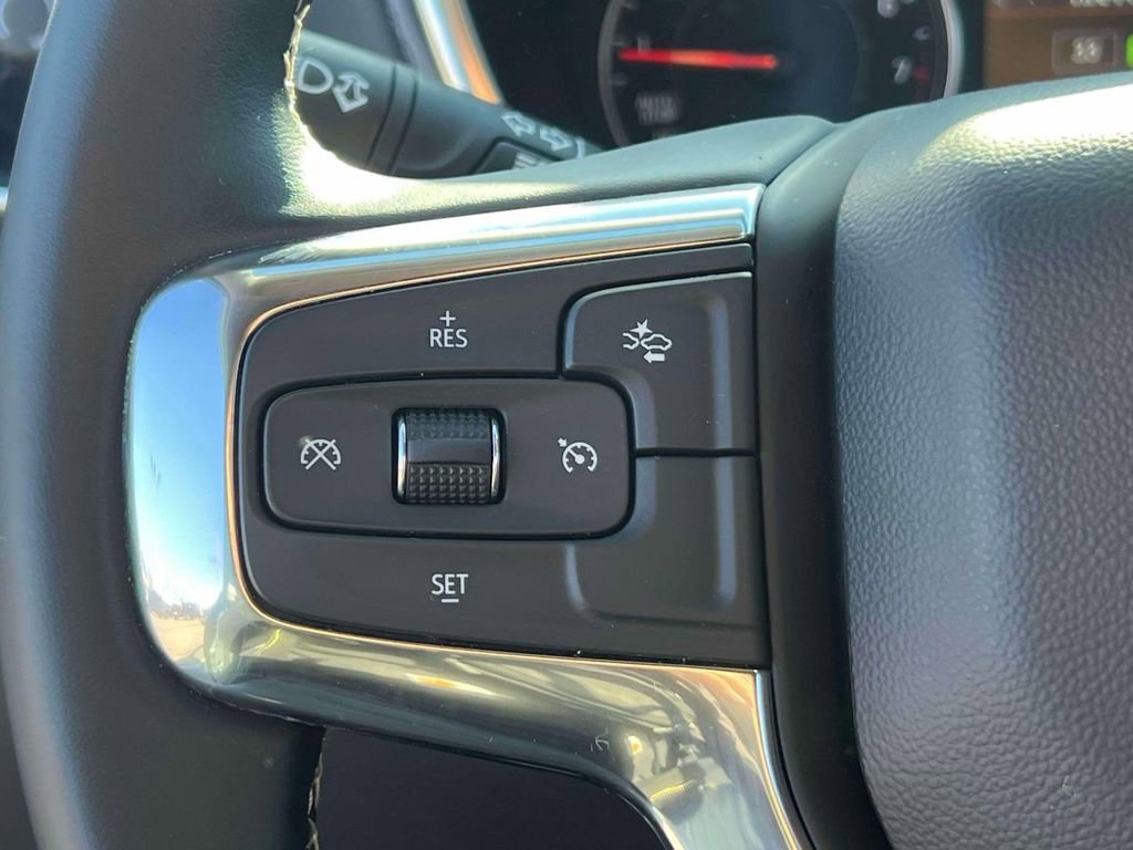 Used 2025 Chevrolet Blazer LT AWD/4WD image 22