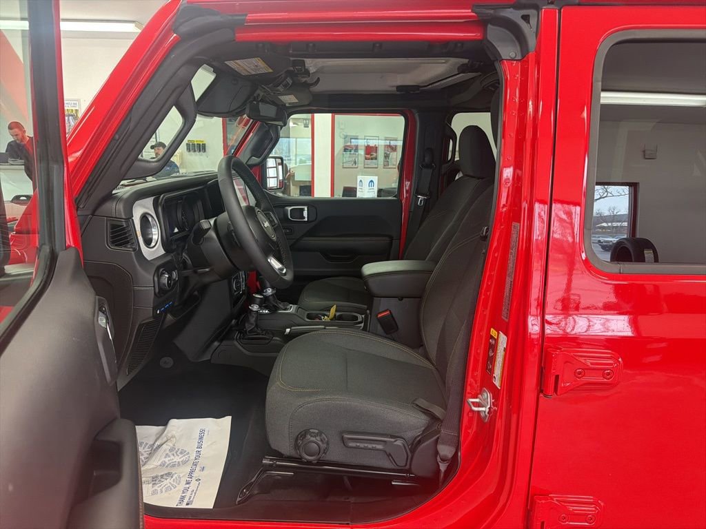 Certified 2025 Jeep Wrangler Sahara 4xe image 6